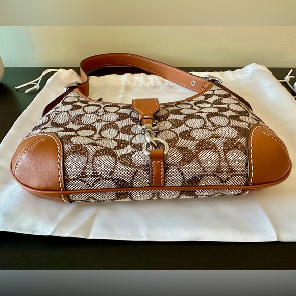 Coach Hamptons Hobo Bag In Crystal Signature Jacquard - Picture 3 of 7